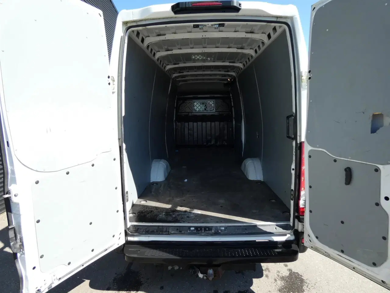 Billede 8 - Iveco Daily 35S16 16m3 2,3 D 156HK Van 8g Aut.