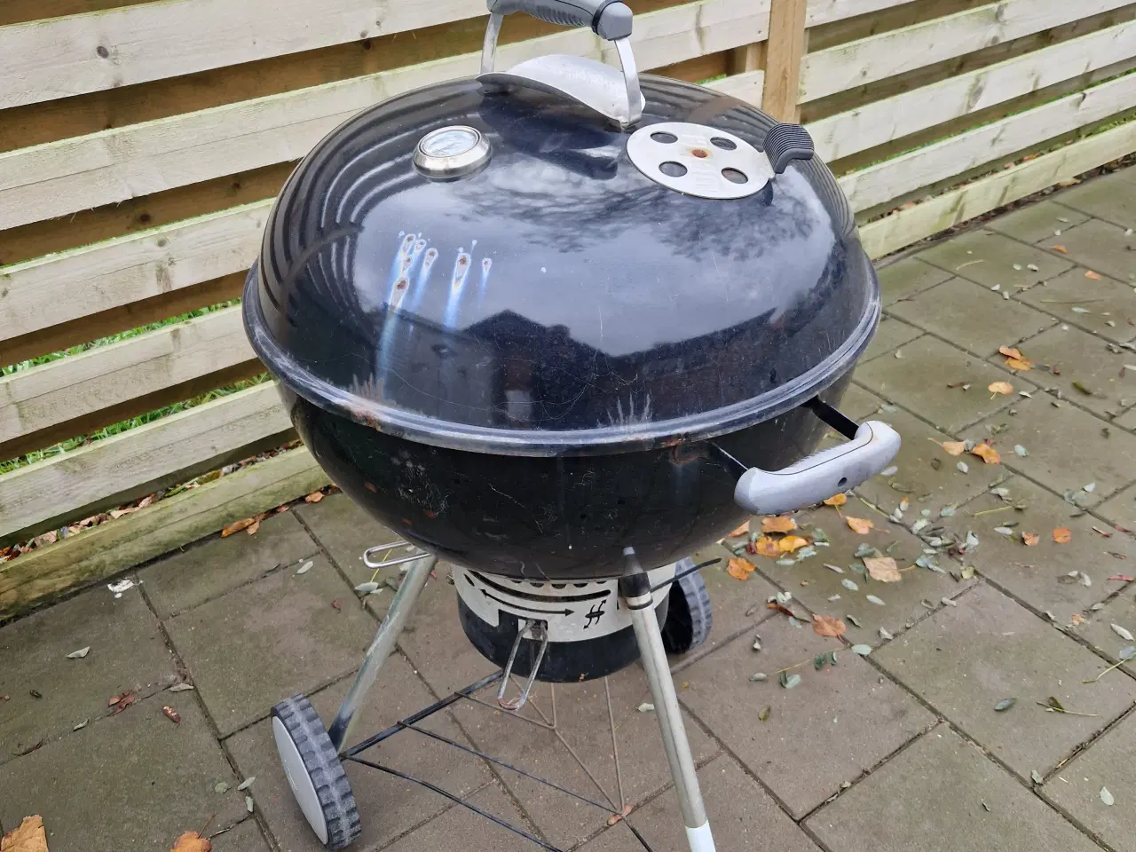 Billede 3 - Weber kulgrill brugt men ok