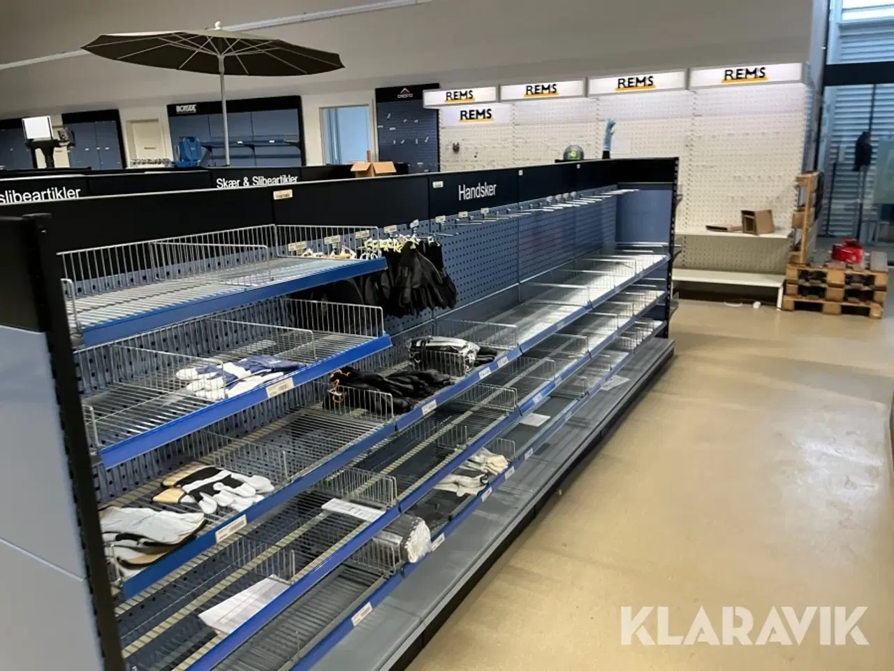 Billede 8 - Værksteds/butik inventar