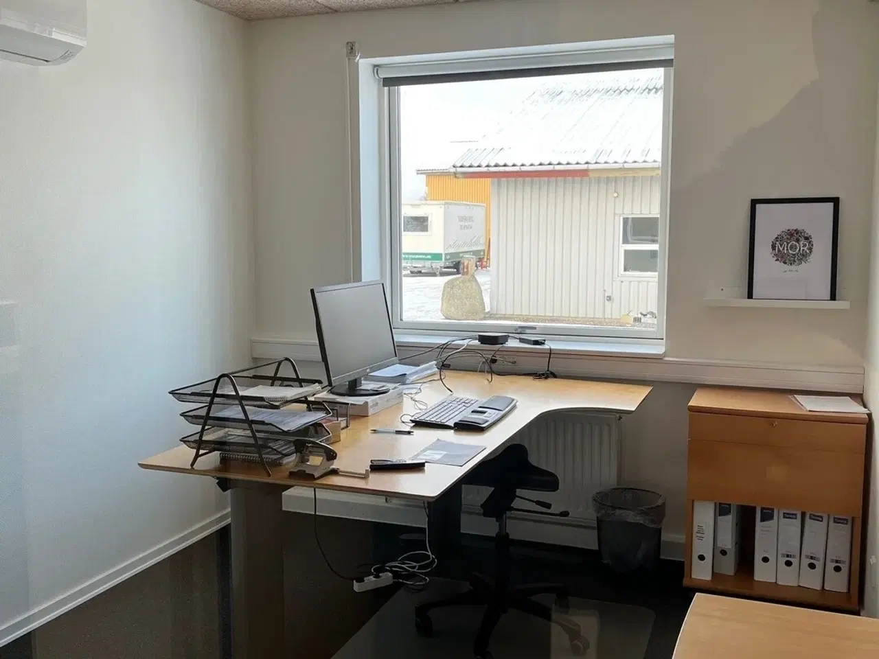 Billede 9 - Lager-/kontorlejemål på indhegnet grund