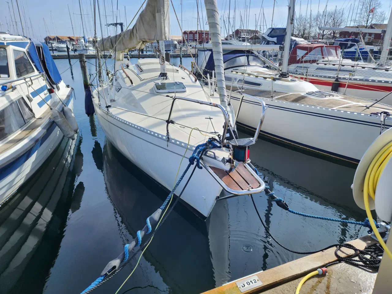 Billede 2 - Benetau first 26Billig ejlbåd med næsten ny motor.