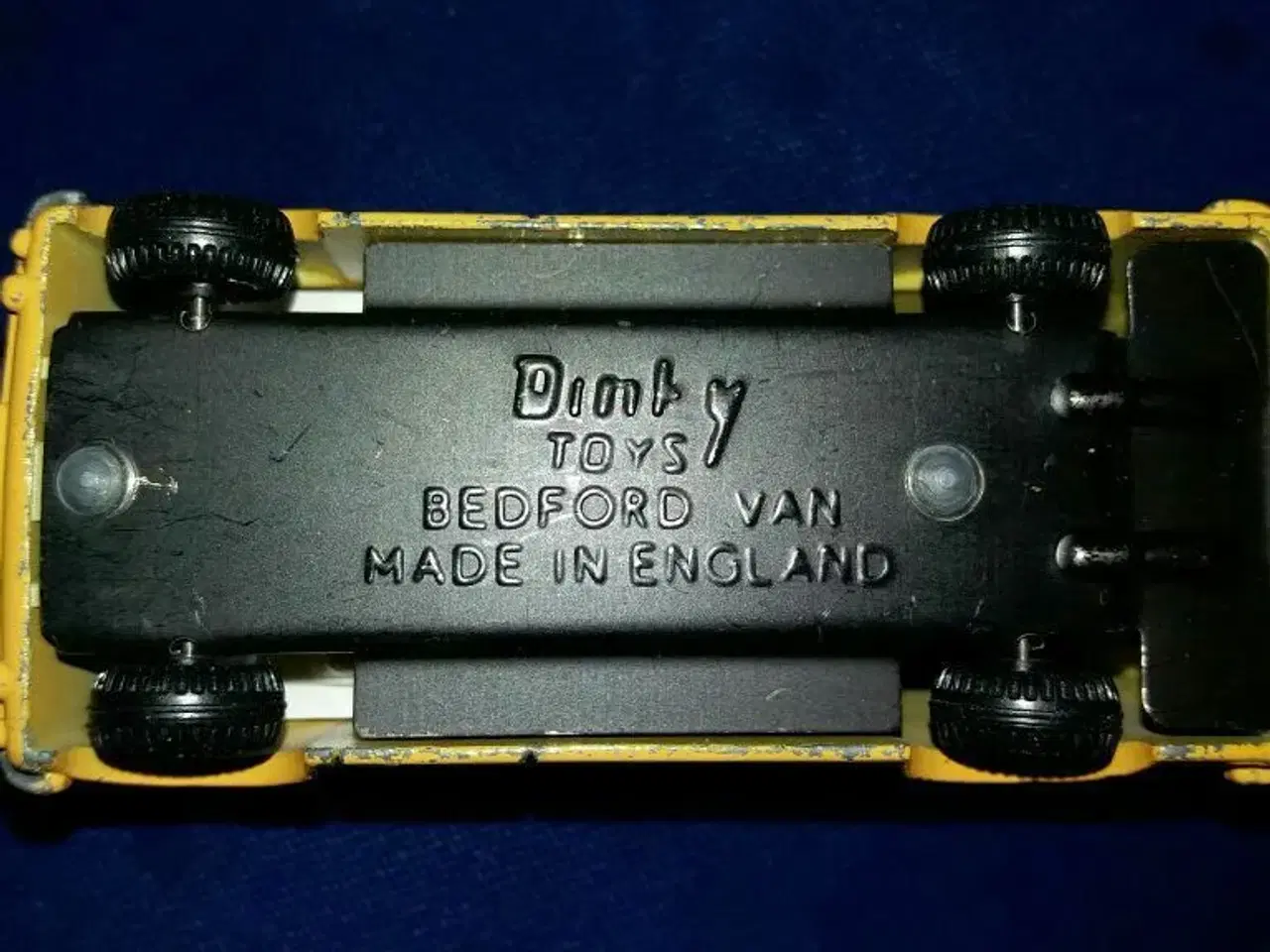 Billede 3 - Postbil. Metal Dinky toys Bedford van