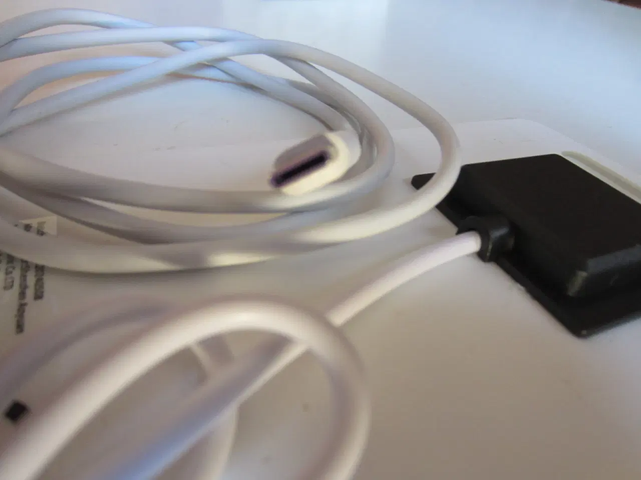 Billede 3 - Solcelle oplader med USB stik