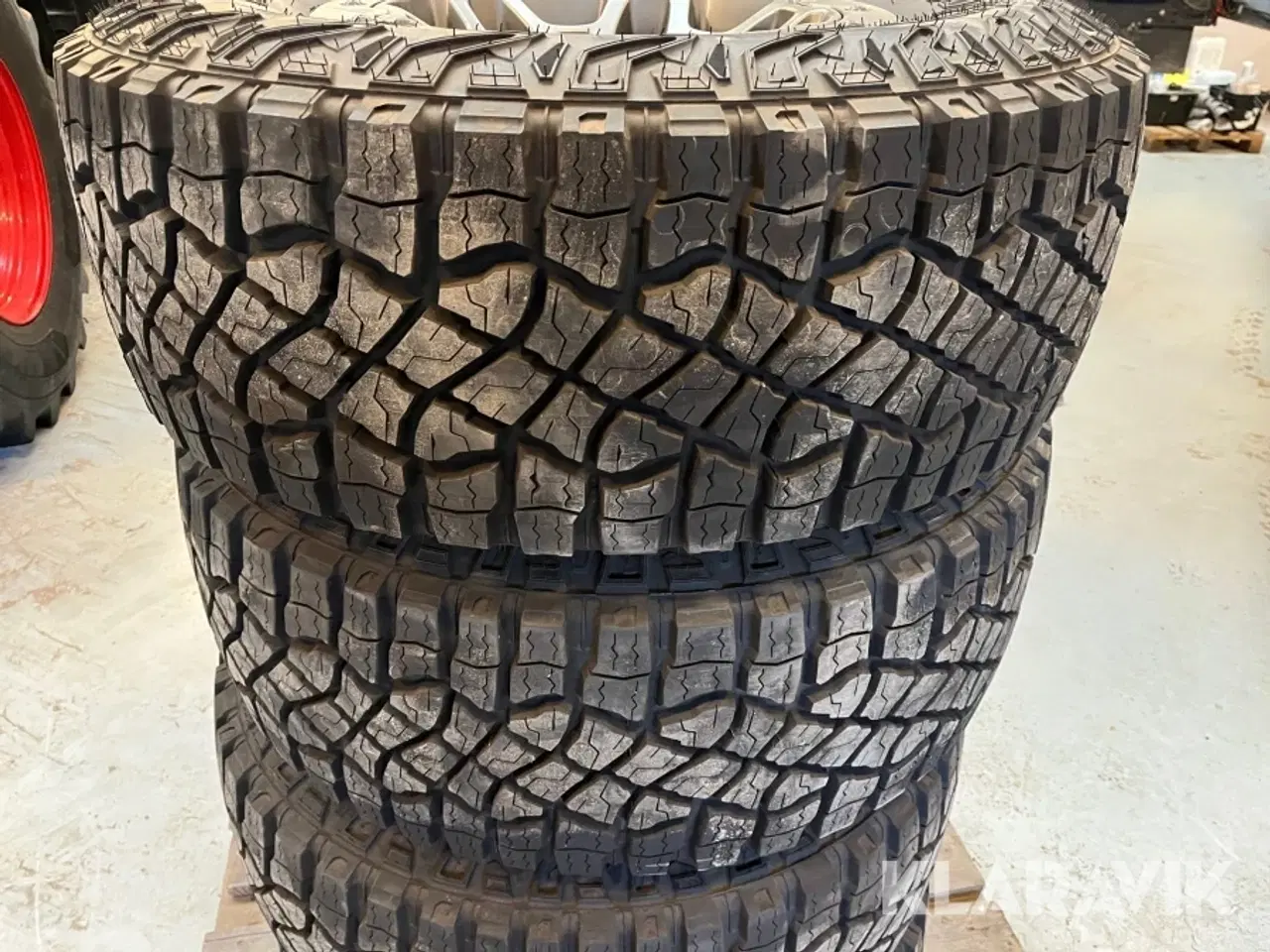 Billede 11 - Komplethjul Goodyear 325/65R18 - fra Dodge Ram