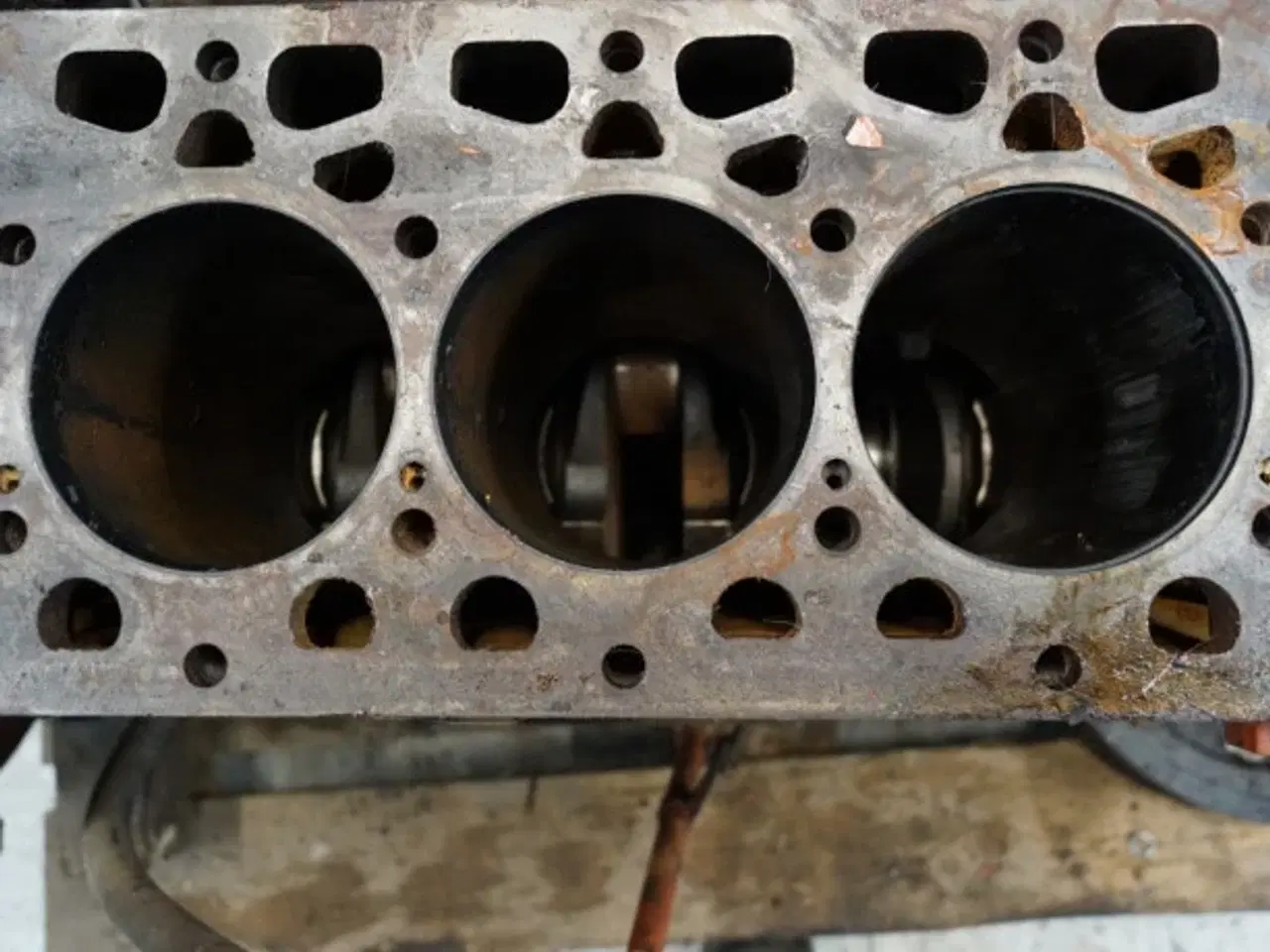 Billede 8 - Iveco 8061 SI05 Defekt Motor