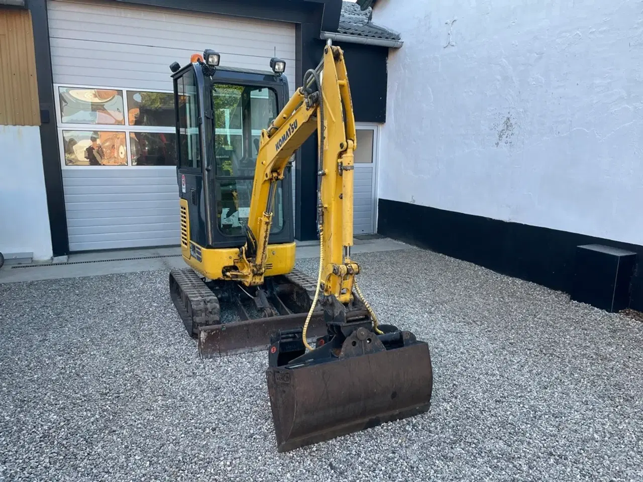 Billede 3 - Komatsu PC16 minigraver Kun 975 timer 