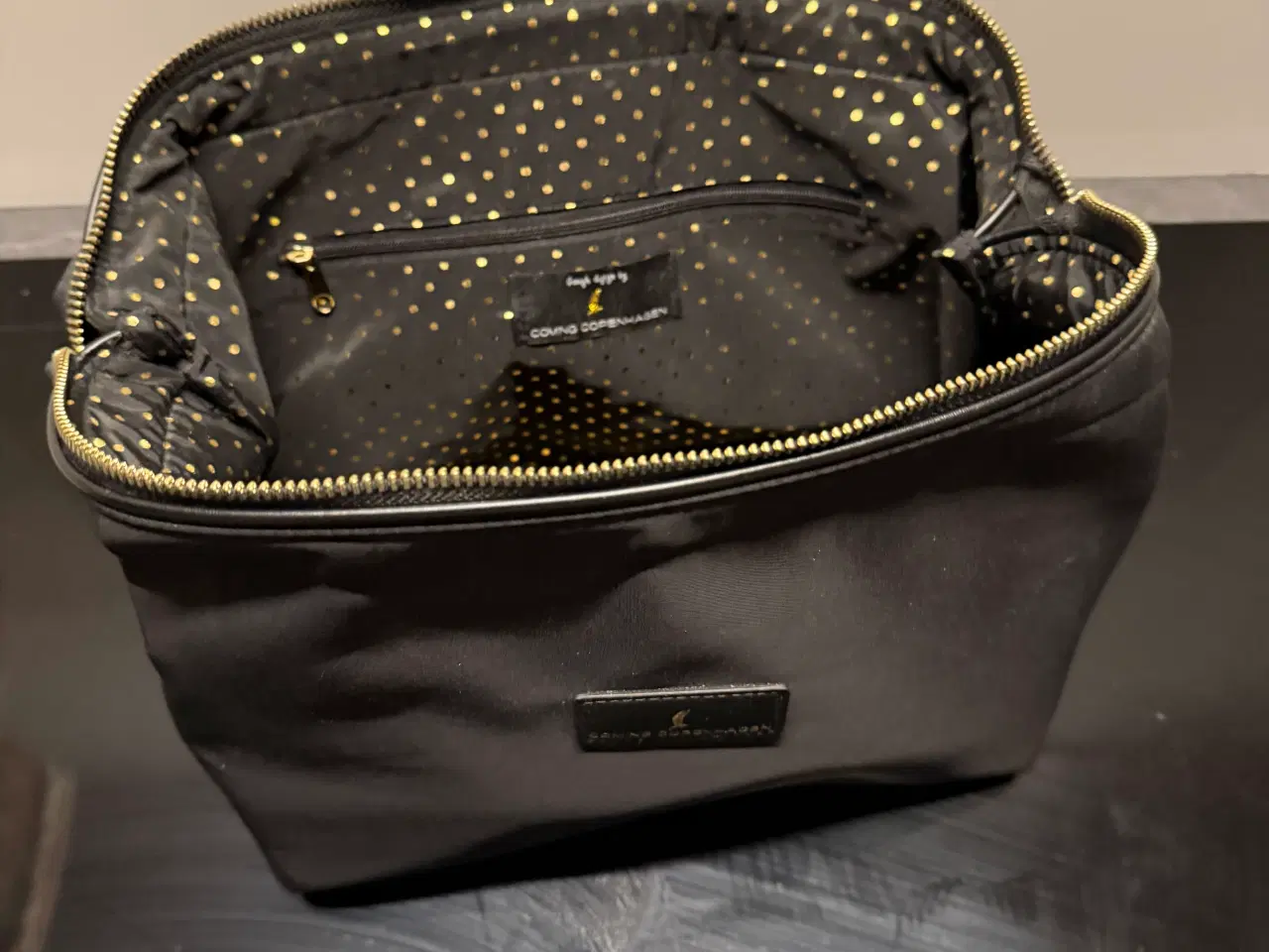 Billede 2 - Helt ny toilettaske 