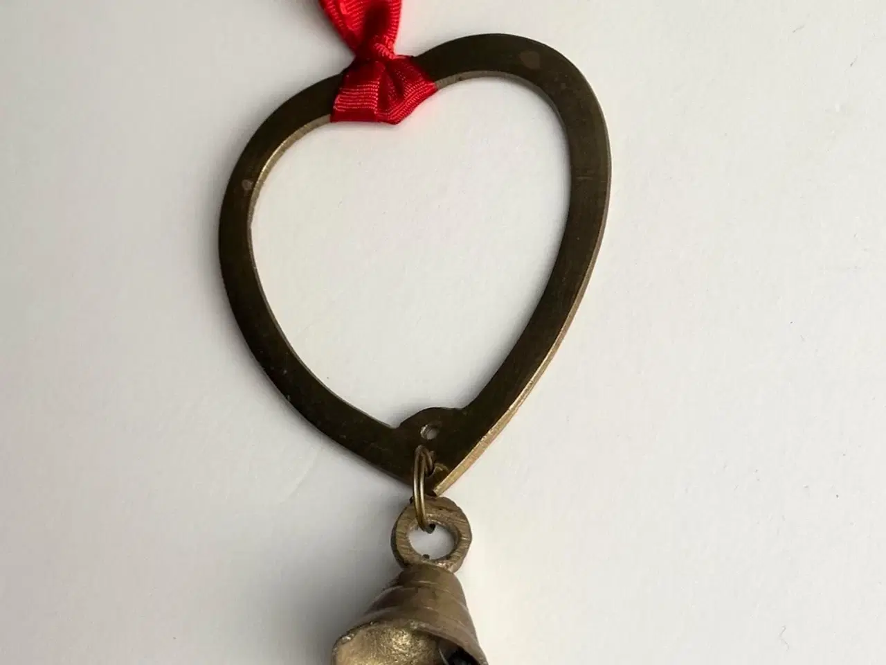 Billede 4 - Messinghjerte m klokke