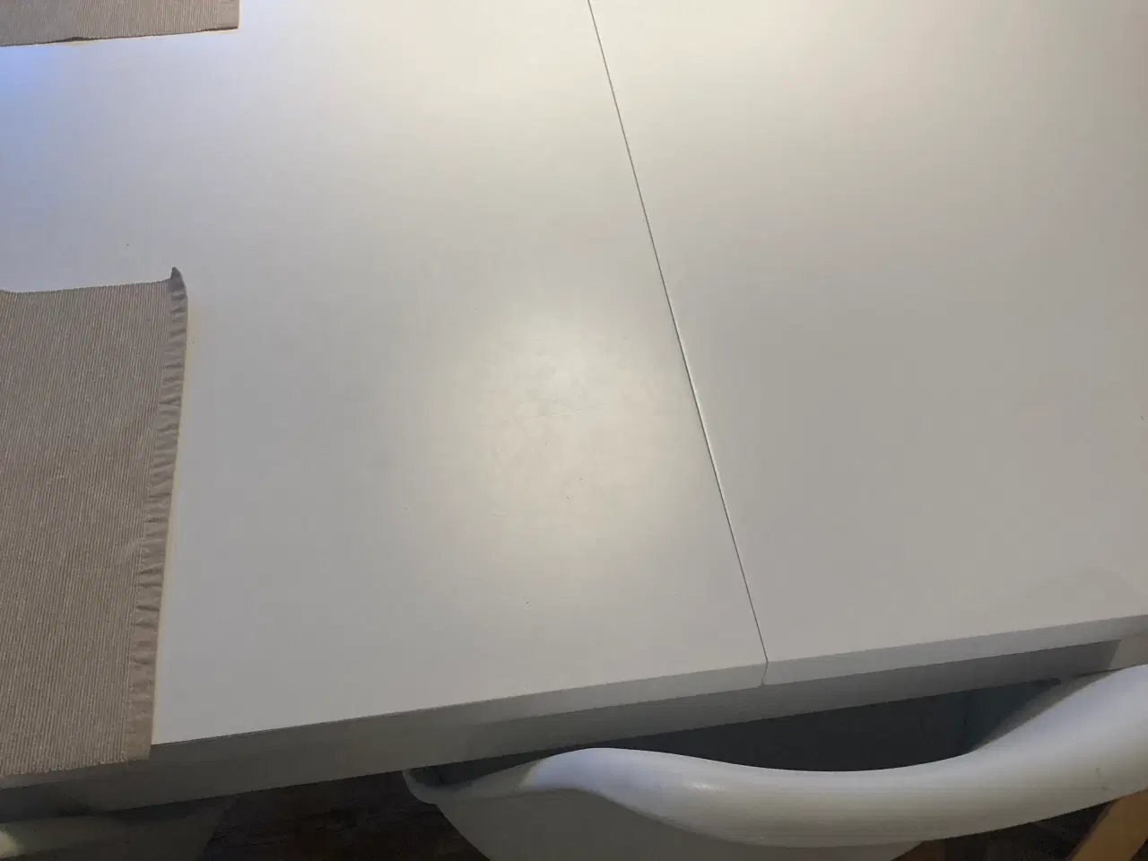 Billede 3 - Spisebord i træ