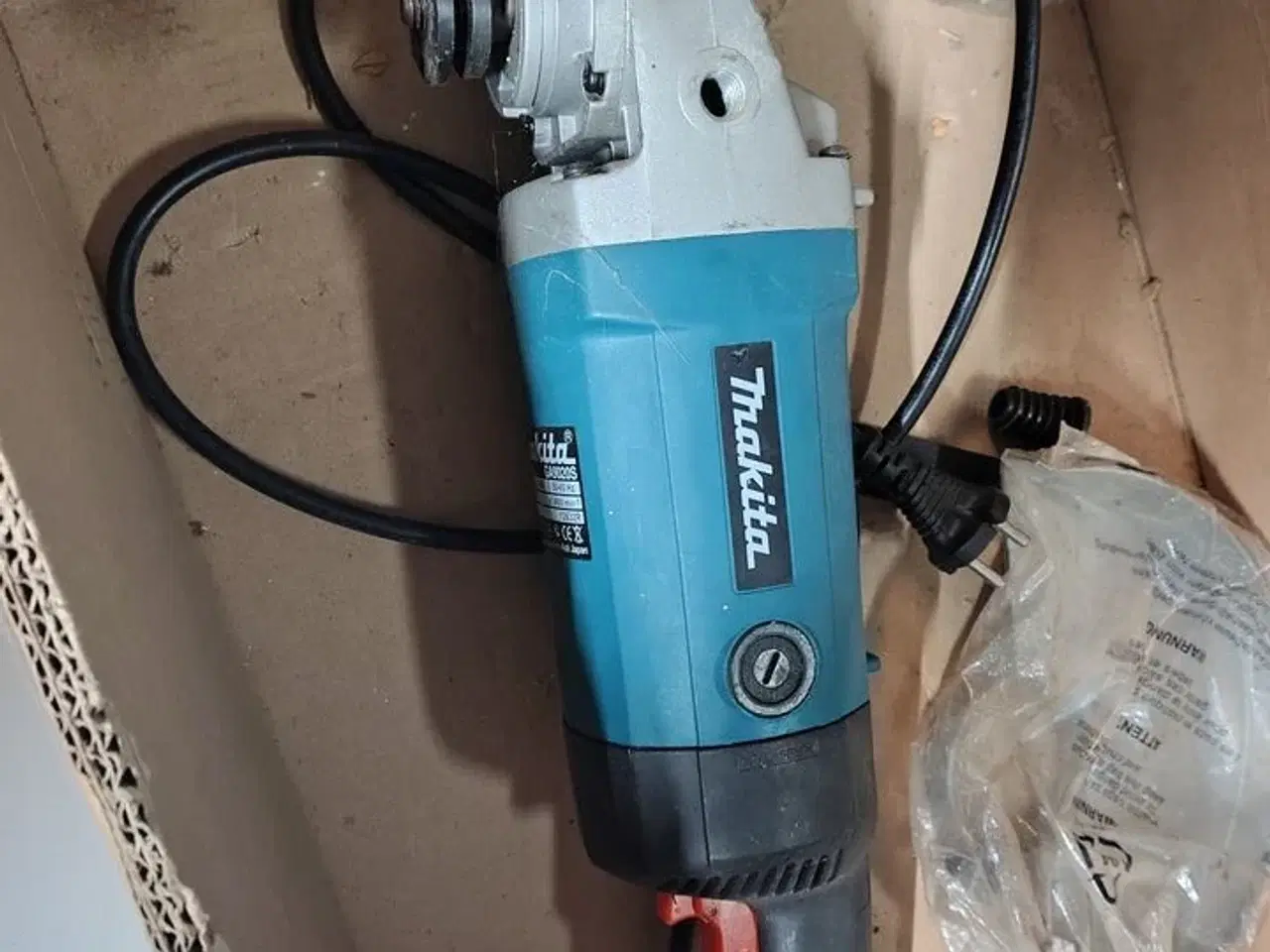 Billede 1 - Vinkelsliber, demo, uden emballage. MAKITA. GA90205.