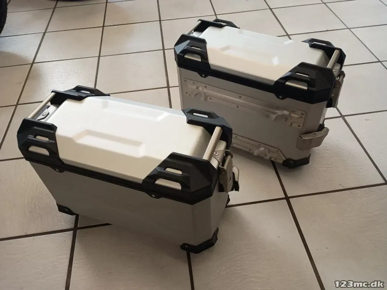 Billede 2 - Sidetasker, Alu, Suzuki DL650 DL1050