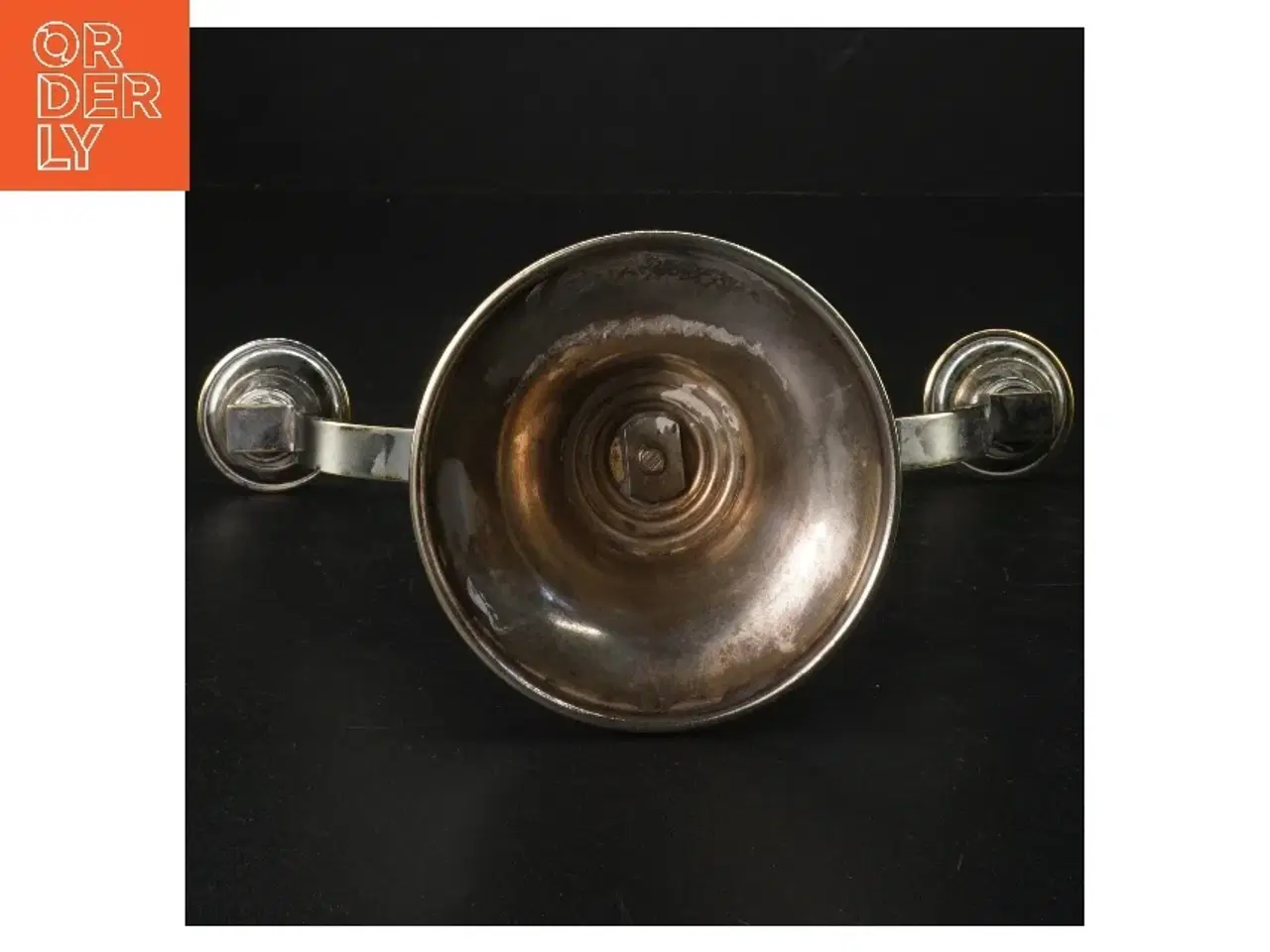 Billede 2 - Sølvfarvet lysestage (str. H. 16 cm. b. 23 cm)