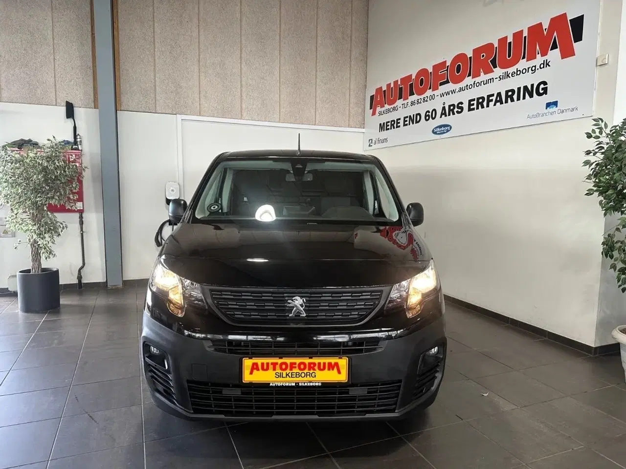 Billede 2 - Peugeot Partner 1,5 BlueHDi 130 L1V2 Plus EAT8 Van