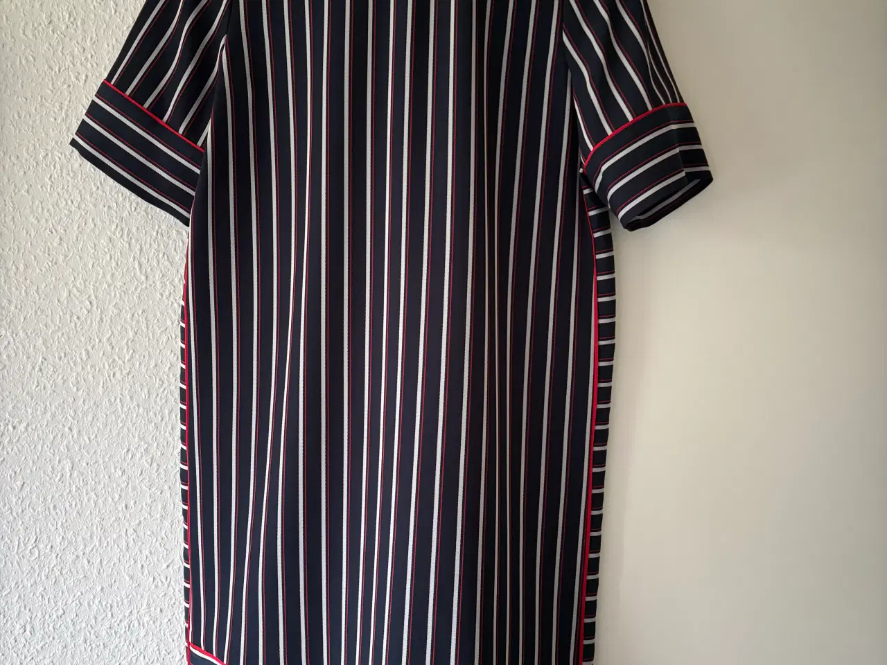 Billede 1 - Tommy Hilfiger elegant midi kjole