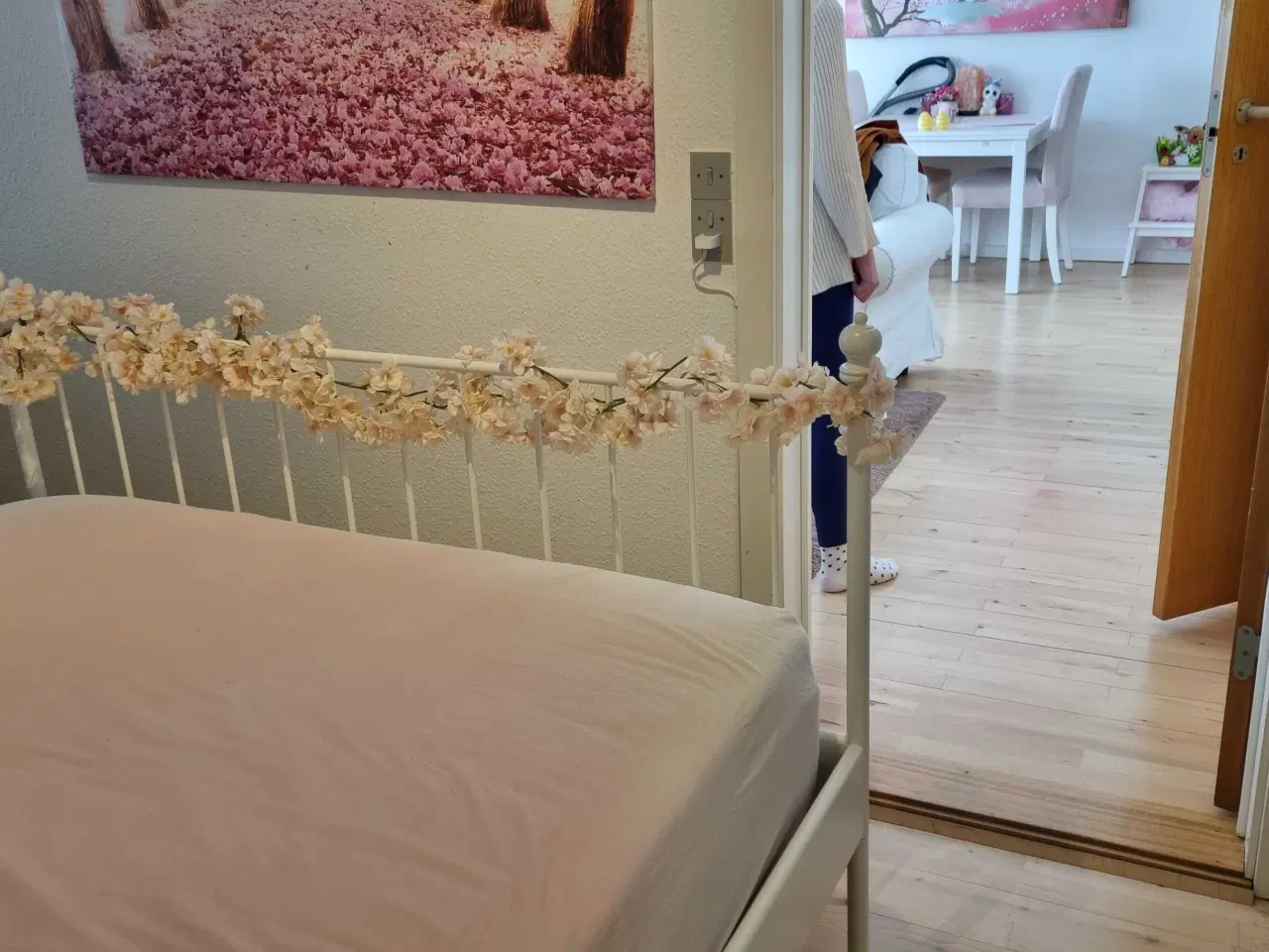 Billede 8 - Ikea seng