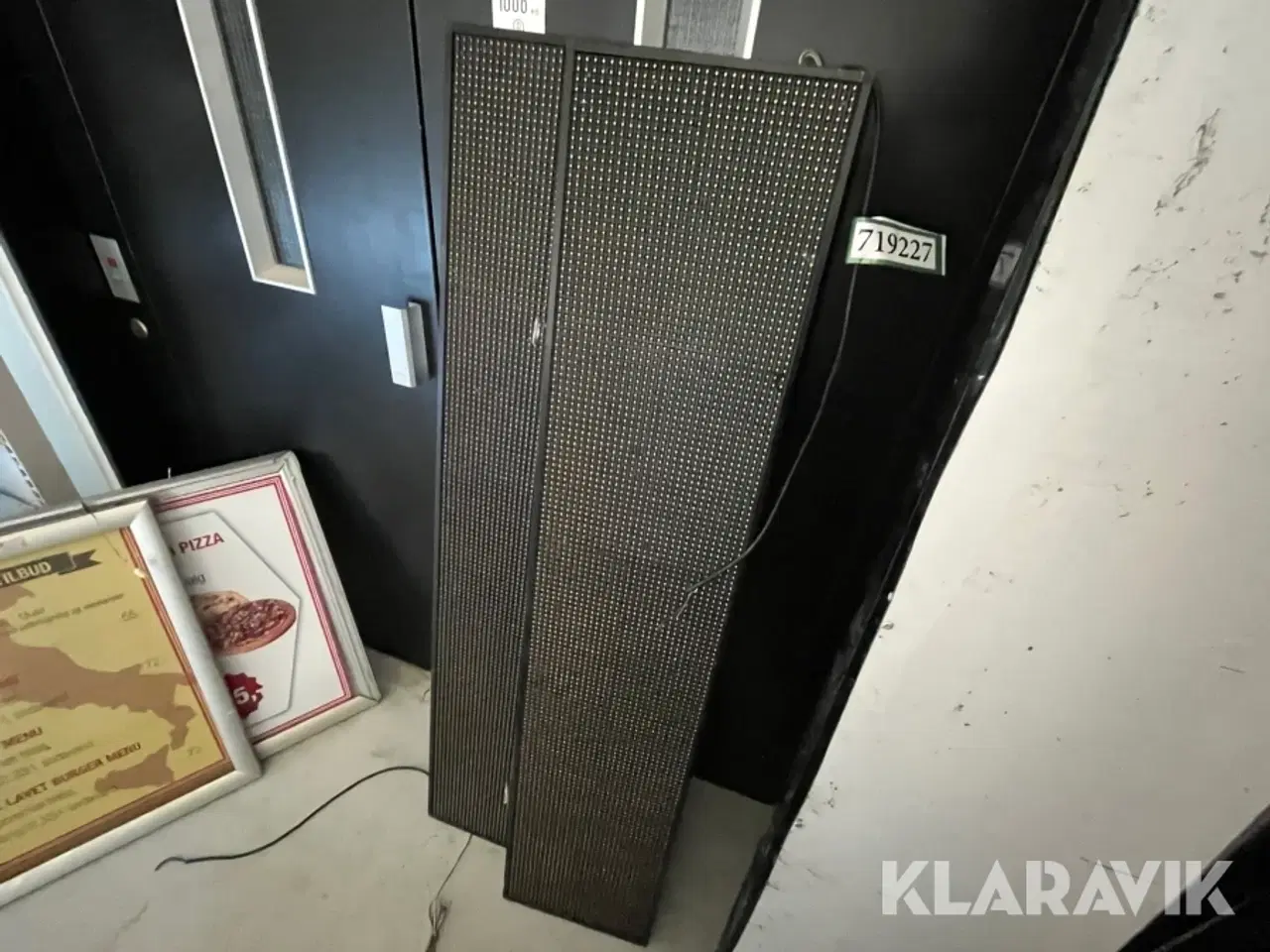 Billede 2 - Led skilte - 2 styk