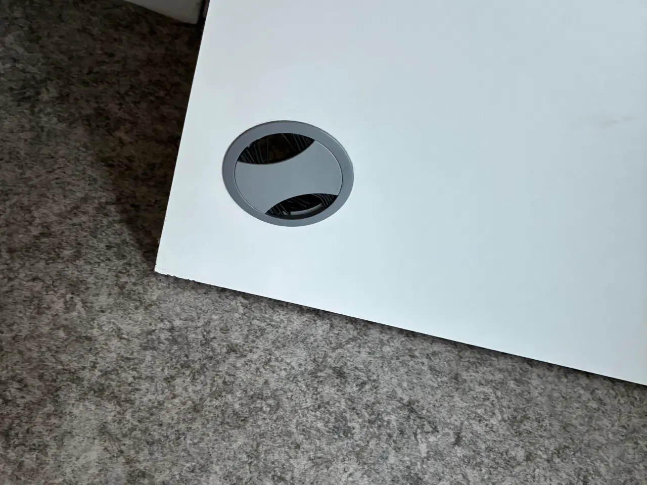 Billede 4 - Laminat bordplade brugt som skrivebord