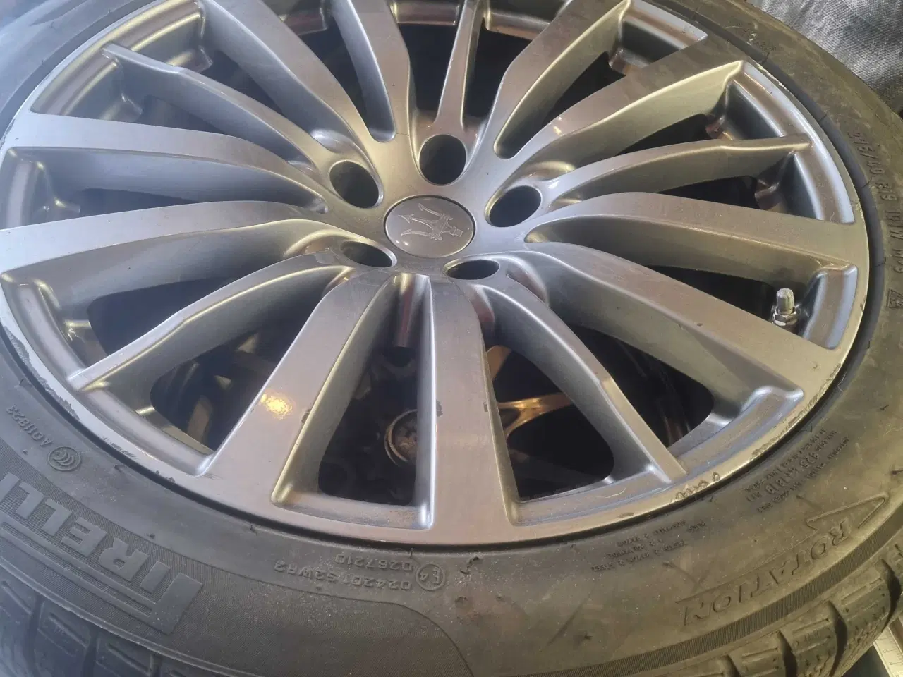 Billede 9 - 5x114,3 19" Maserati med Firelli Vinterdæk 