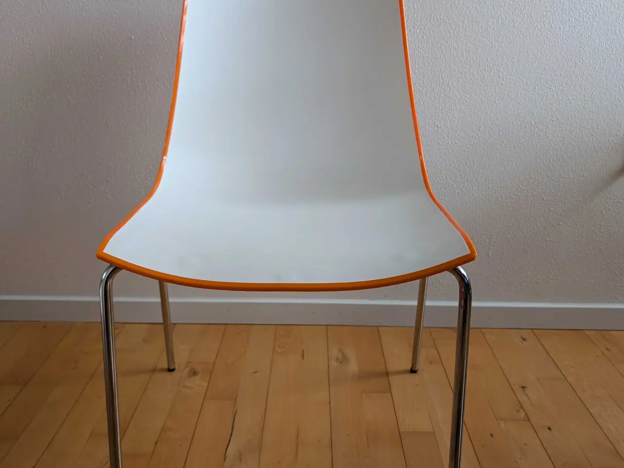 Billede 4 - 3D PEDRALI stol orange og hvid