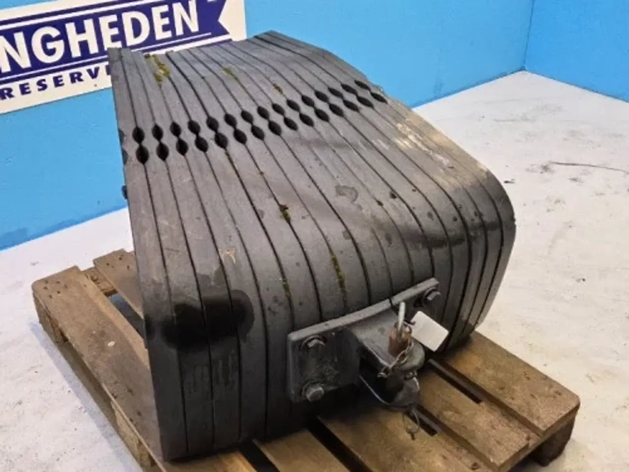 Billede 19 - New Holland T8 Frontvægt Kit 719665006