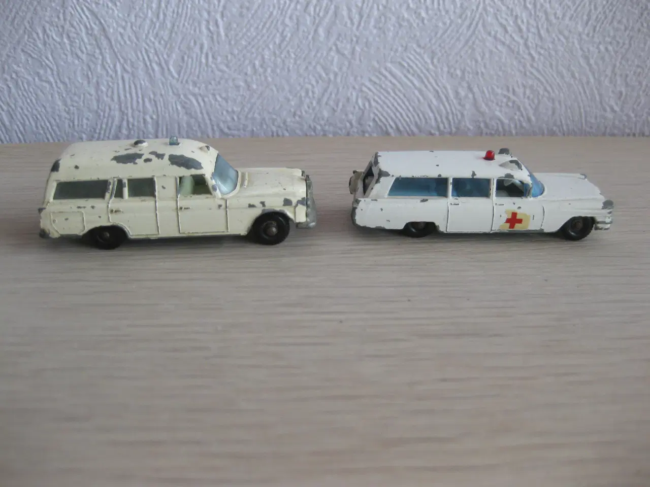Billede 3 - Matchbox biler fra Lesney - 2 gamle ambulancer ;-)