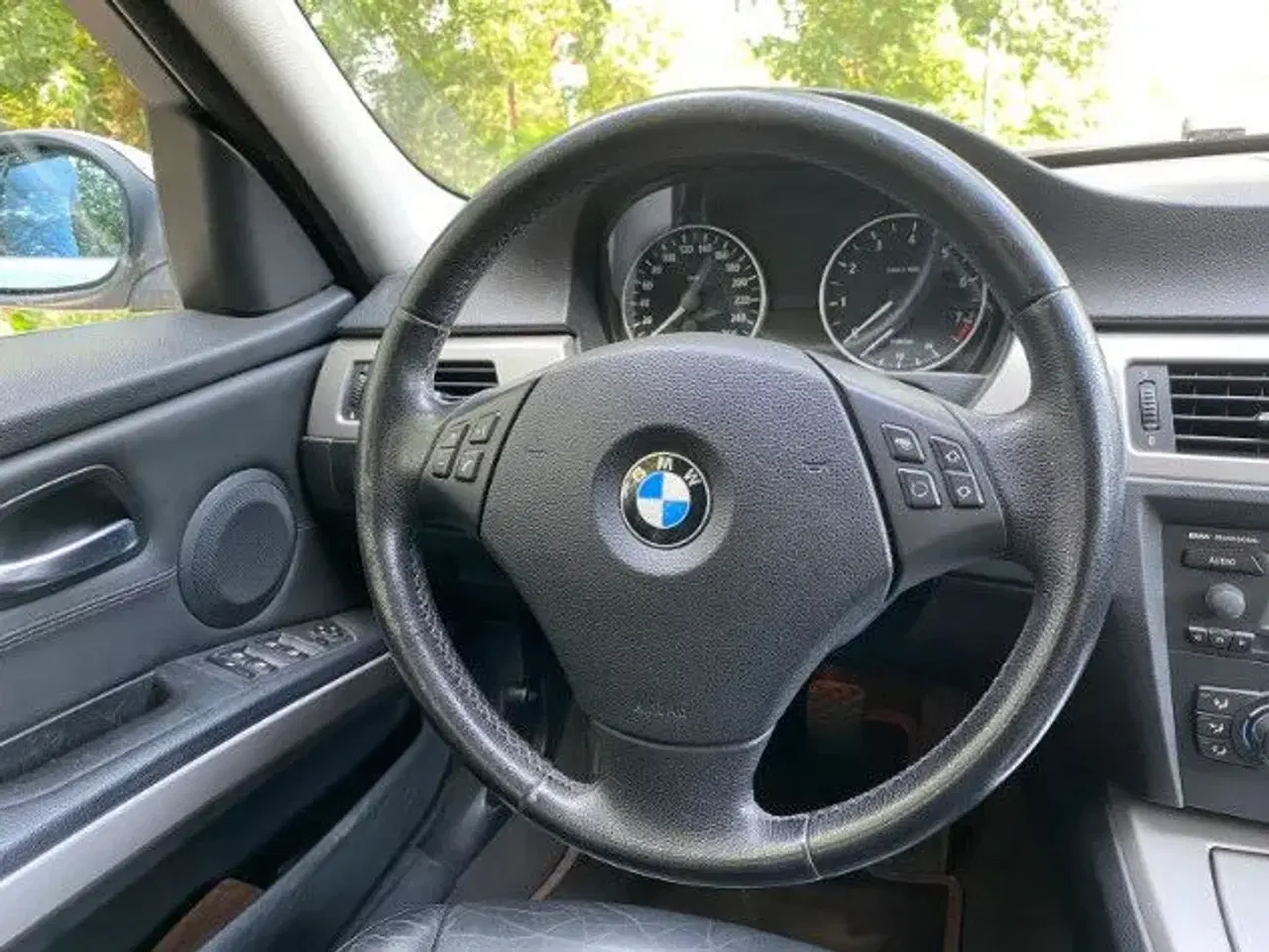 Billede 15 - Flot BMW 325i til salg