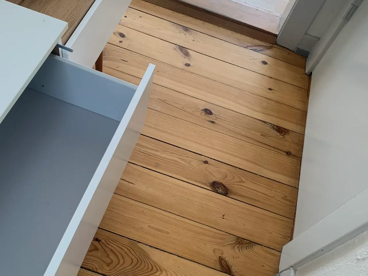 Billede 3 - TV bord rigtig fin