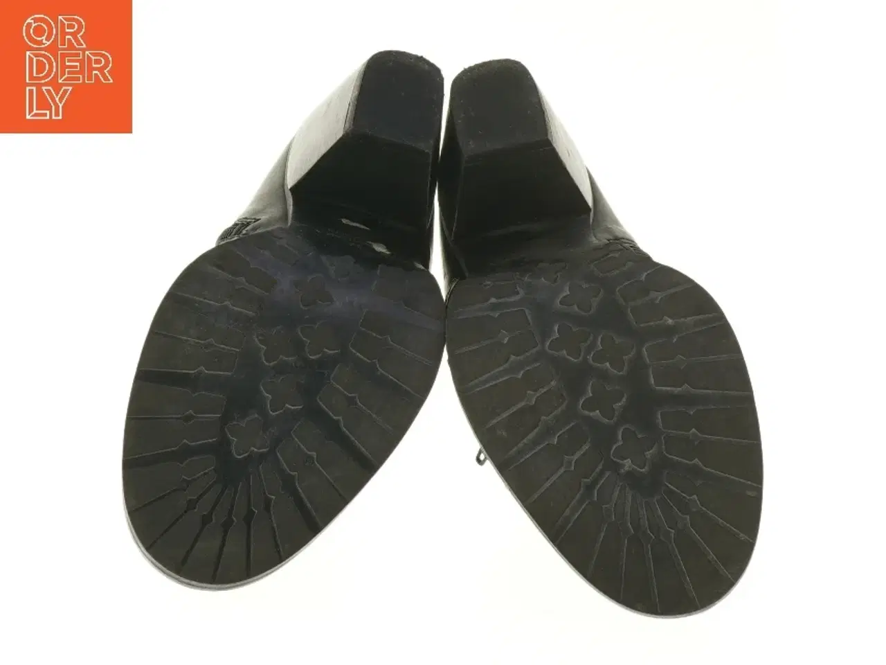 Billede 3 - Sorte ankelstøvler med hæl fra Gardena (str. 39 )