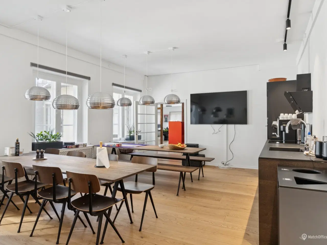 Billede 3 - Kontorlejemål med eksklusiv adresse og formidabel udsigt til Kongens Nytorv