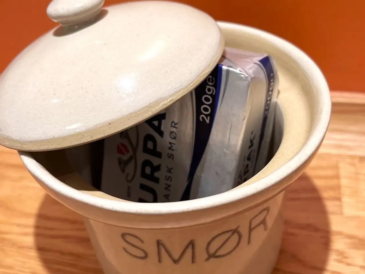 Billede 3 - Engelsk smørkrukke med låg