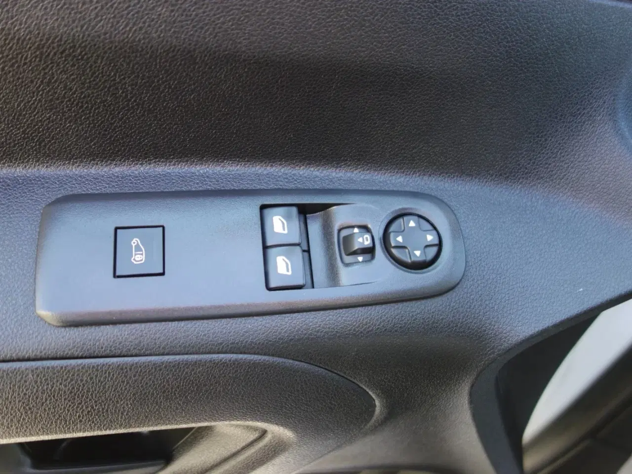 Billede 5 - Peugeot Partner 1,5 BlueHDi 100 L2V2 Grip Van