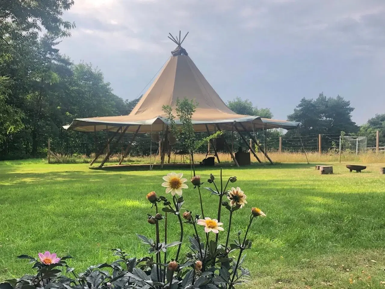 Billede 2 - Tipi-telt Tentipi - Stratus 72 10x10m