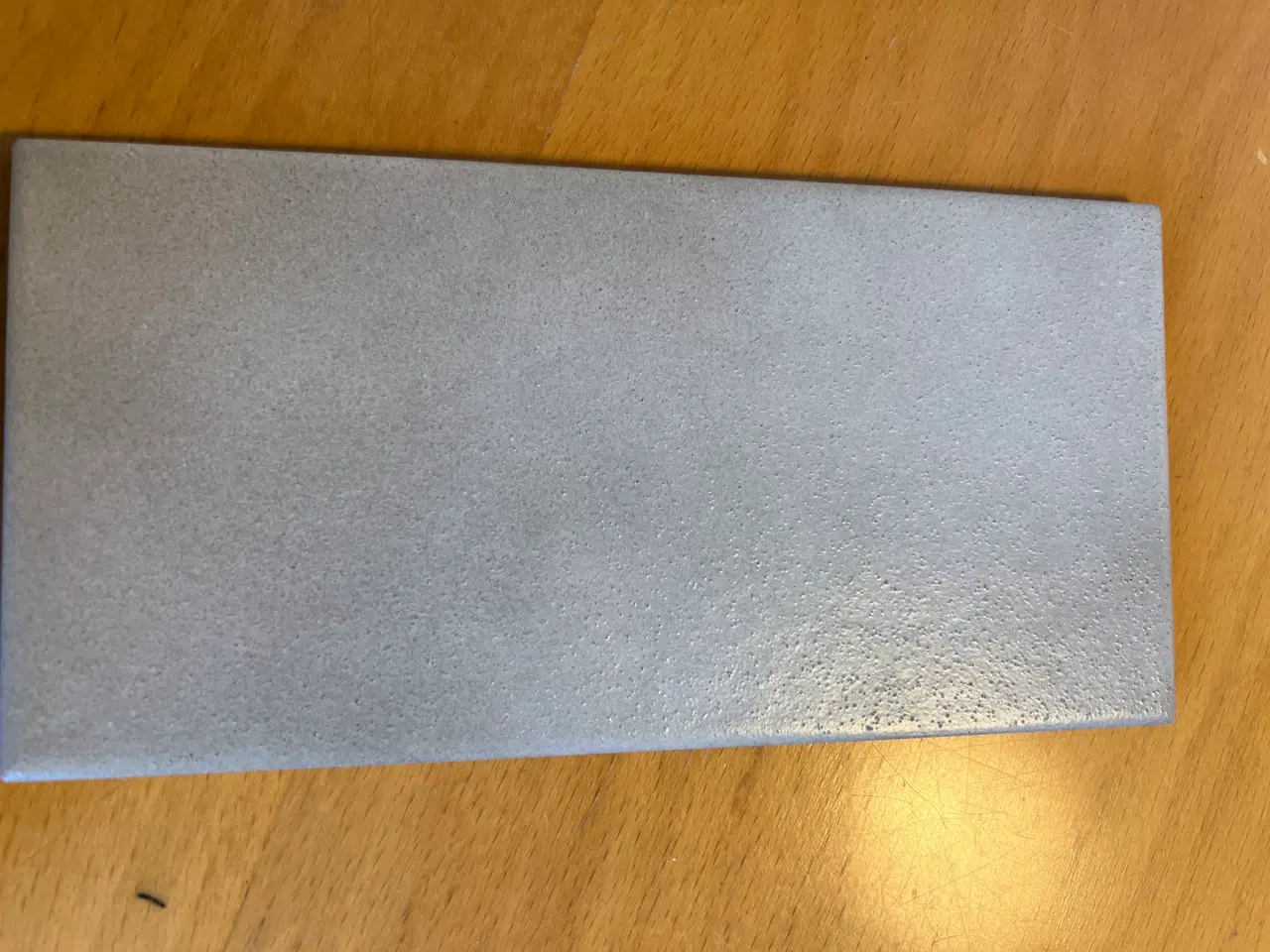 Billede 1 - Lysegrå Vægfliser  10 x 15 cm købes