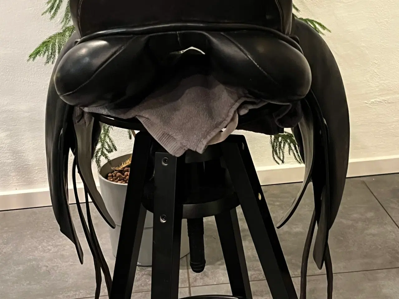 Billede 3 - Kentaur Athen dressursadel 17,5”