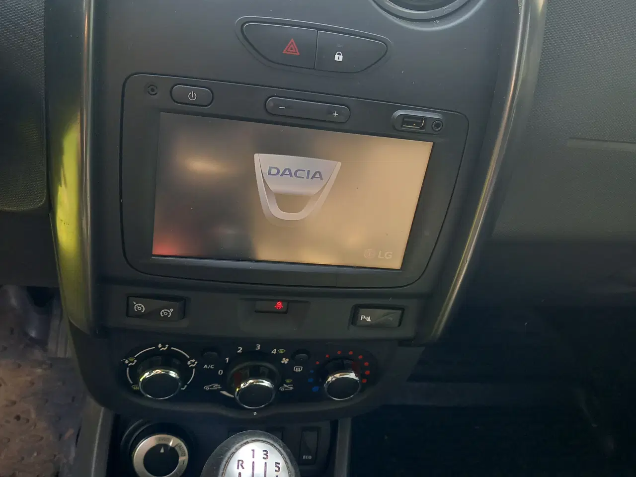 Billede 3 - meget fin Duster med 4x4