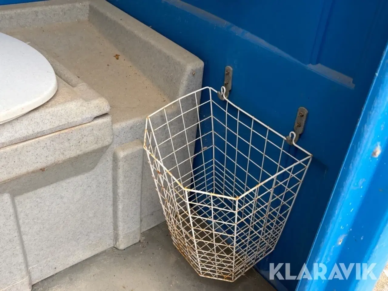 Billede 12 - Toilet- og badeskur med tank 220l