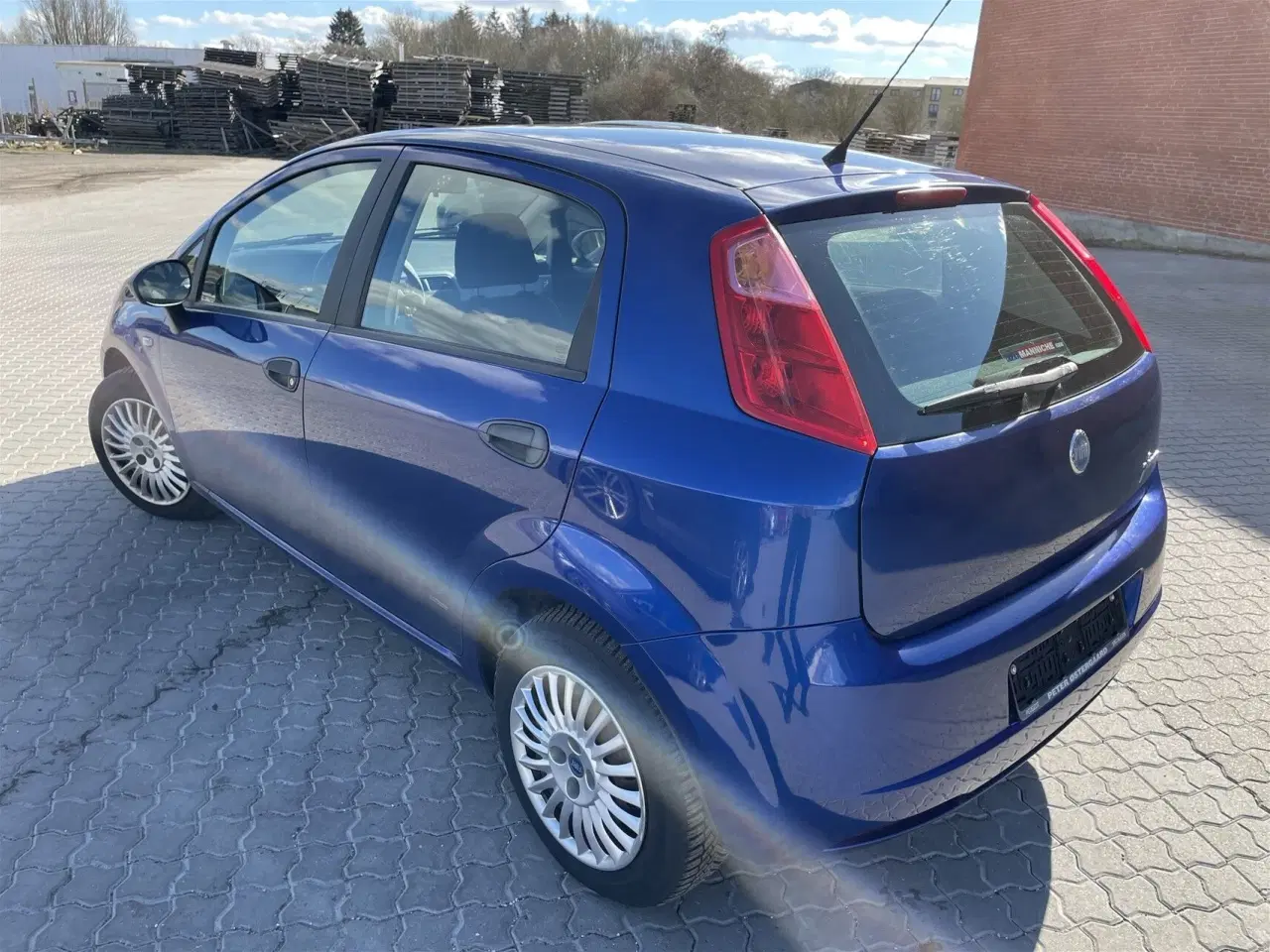 Billede 1 - Fiat Grande Punto 1,4 Active 77HK 5d
