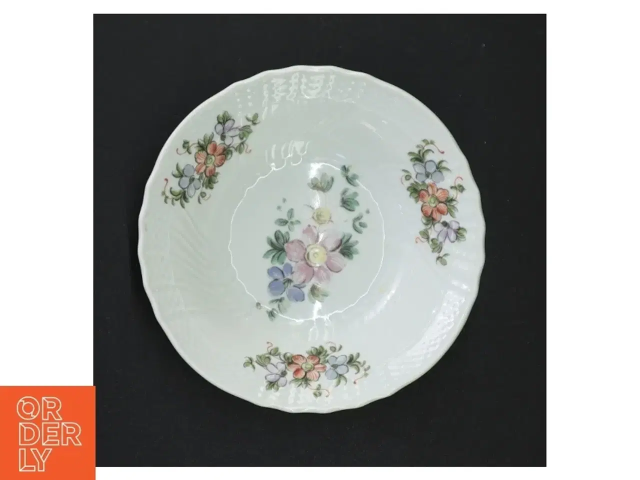 Billede 2 - Blomsterdekoreret porcelænsskål (str. 15 x 4 cm)