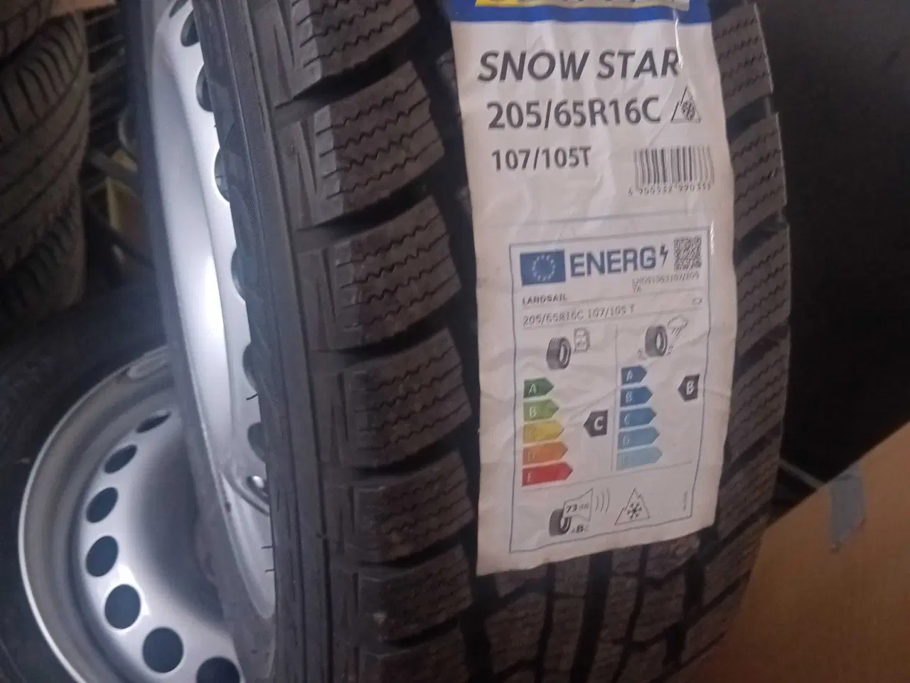 Billede 1 - Nye vinterdæk transporter T5-T6