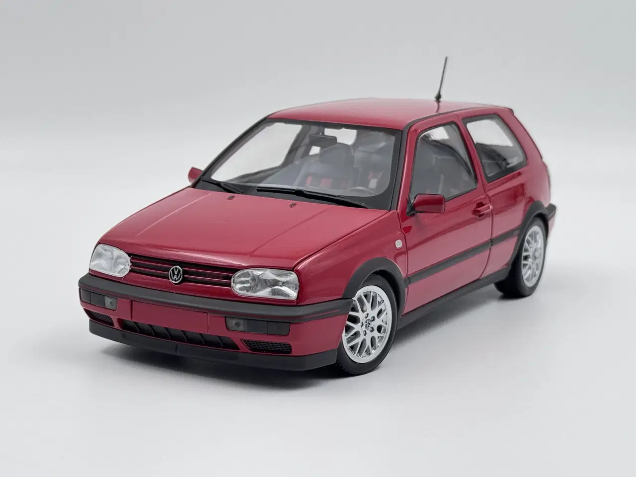 Billede 1 - 1996 VW Golf III GTI 20 Jubi - 1:18