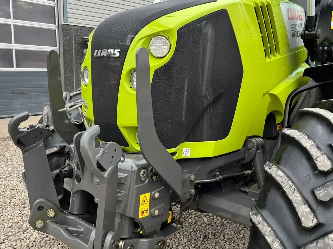 Billede 14 - CLAAS ARION 650 med frontlift og frontlæsser