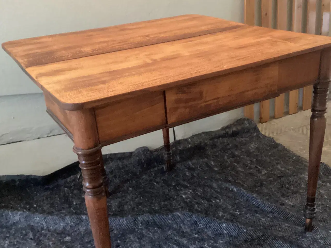 Billede 4 - Lækkert spillebord, eller køkkenbord