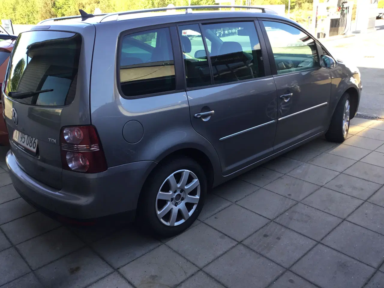 Billede 8 - Vw touran 1.9 tdi 7 personers holder syn 12/2025 
