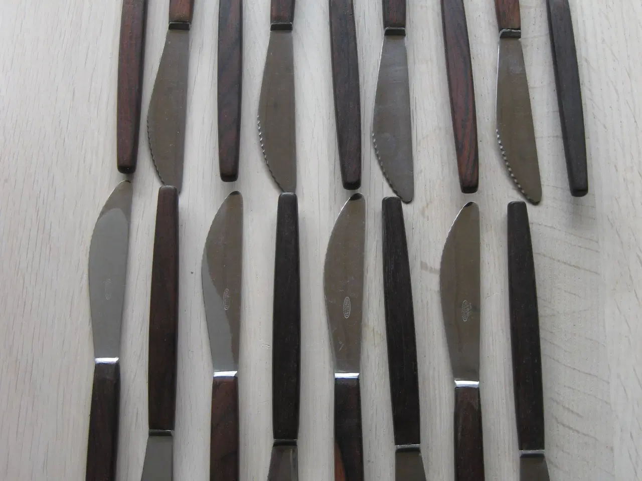 Billede 1 - Bordknive med palisanderskaft :-)