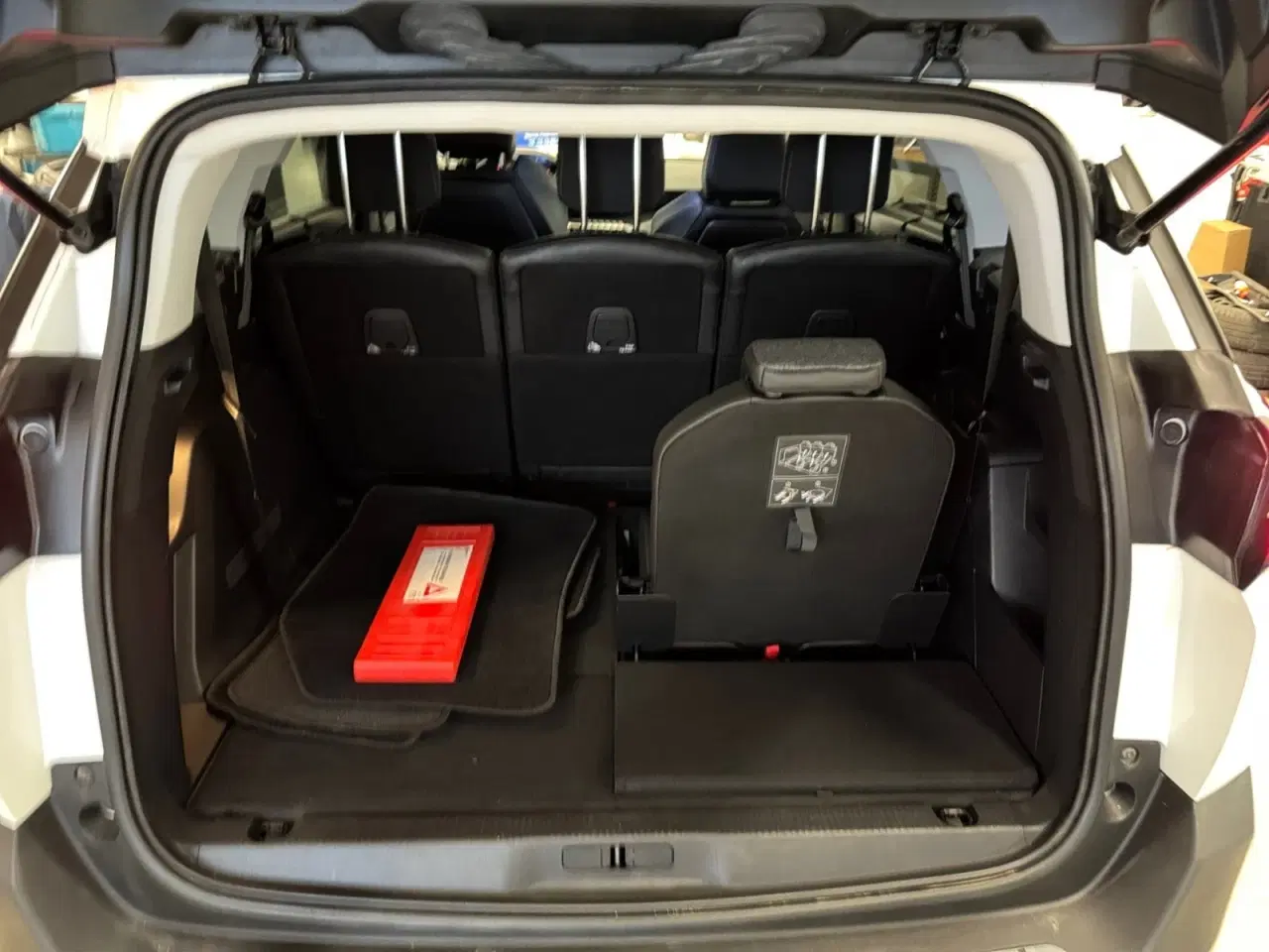 Billede 15 - Peugeot 5008 1,5 BlueHDi 130 Allure 7prs