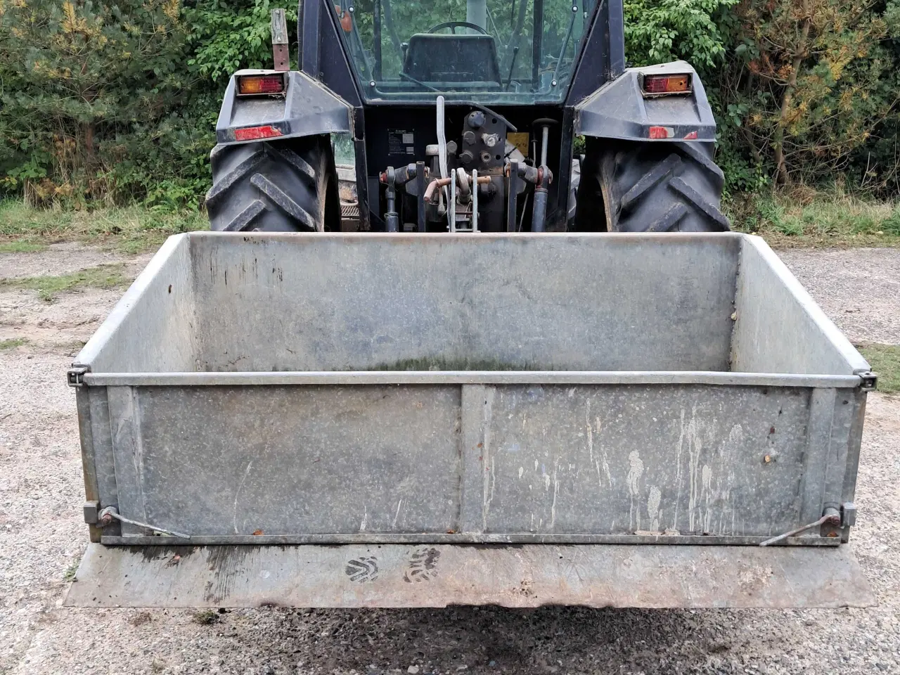 Billede 1 - Sluf Bagmonteret kasse