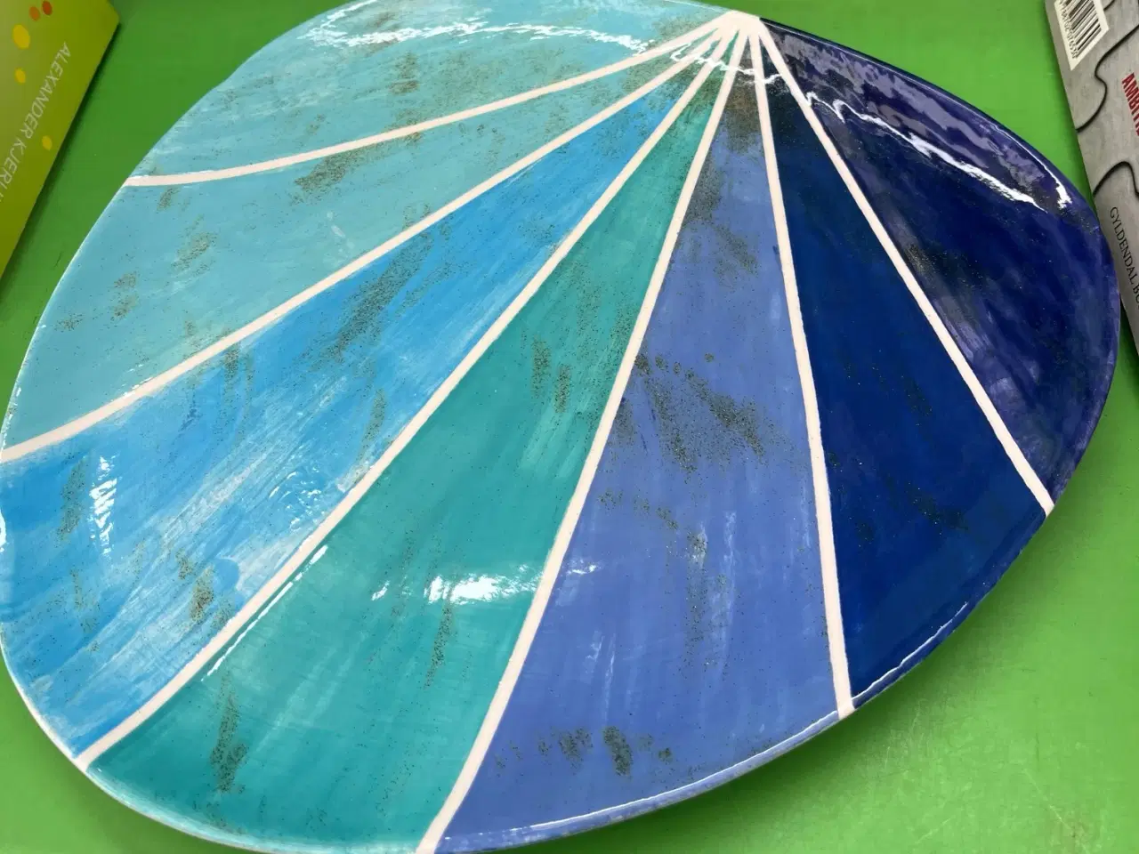 Billede 6 - Smukt unika fad i havets farver – Signeret NJ 