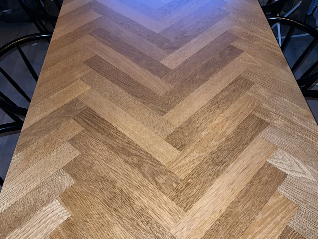 Billede 4 - Spisebord træ sildeben