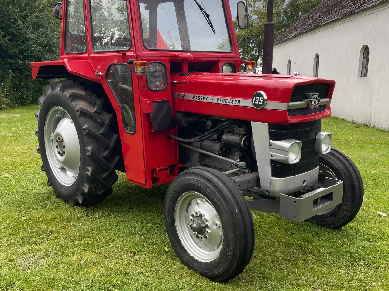 Billede 2 -  Massey Ferguson 135. Liebhaver traktor