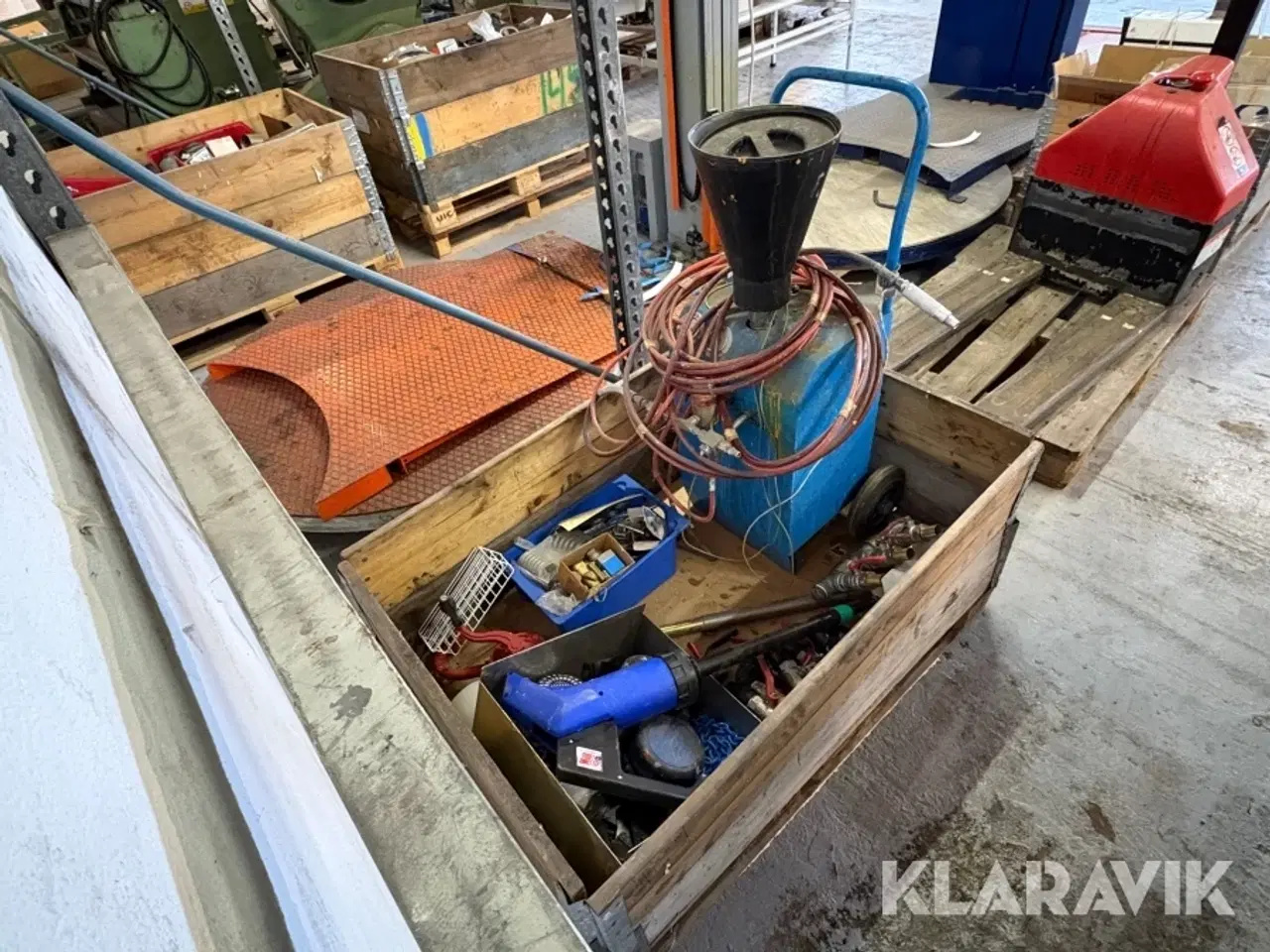 Billede 1 - Samlet lot - malersprøjte, vvsudstyr mm